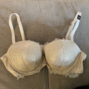 Sparkly champagne Victory’s Secret bra with tags!!